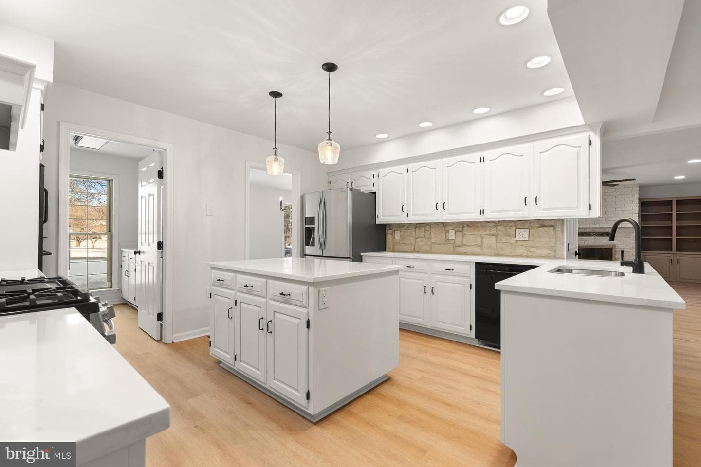 17903 Bluebell Court photo 3