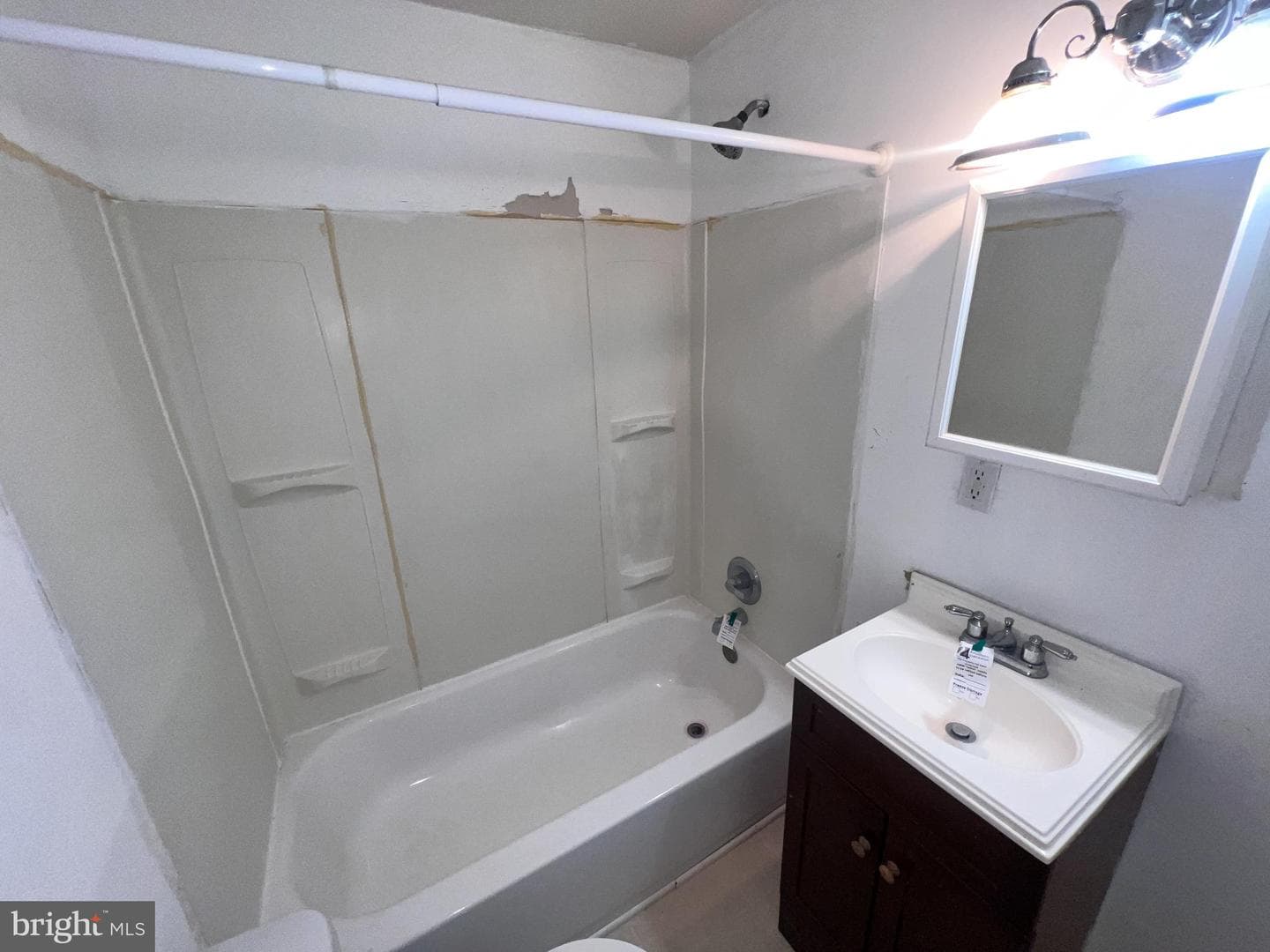 104 W High Street W photo 18