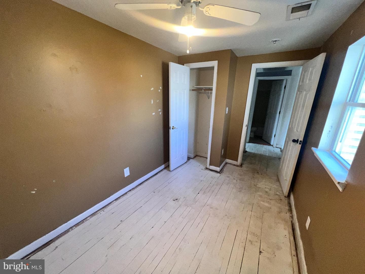 104 W High Street W photo 25