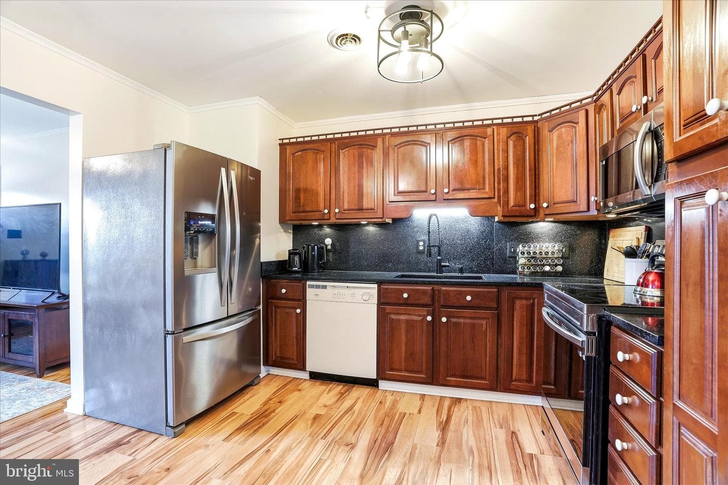 7625 Mountain Laurel Road photo 8