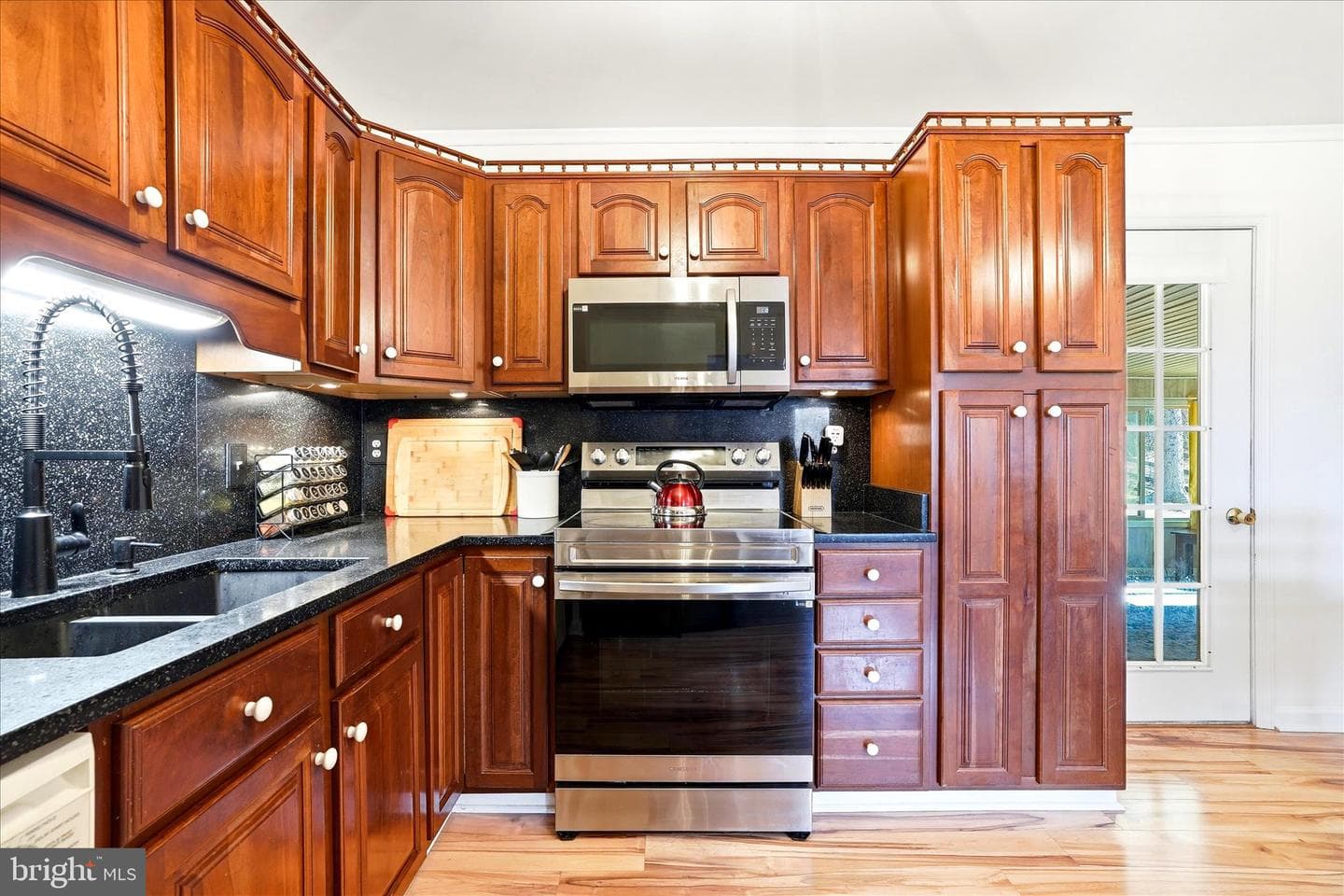 7625 Mountain Laurel Road photo 9