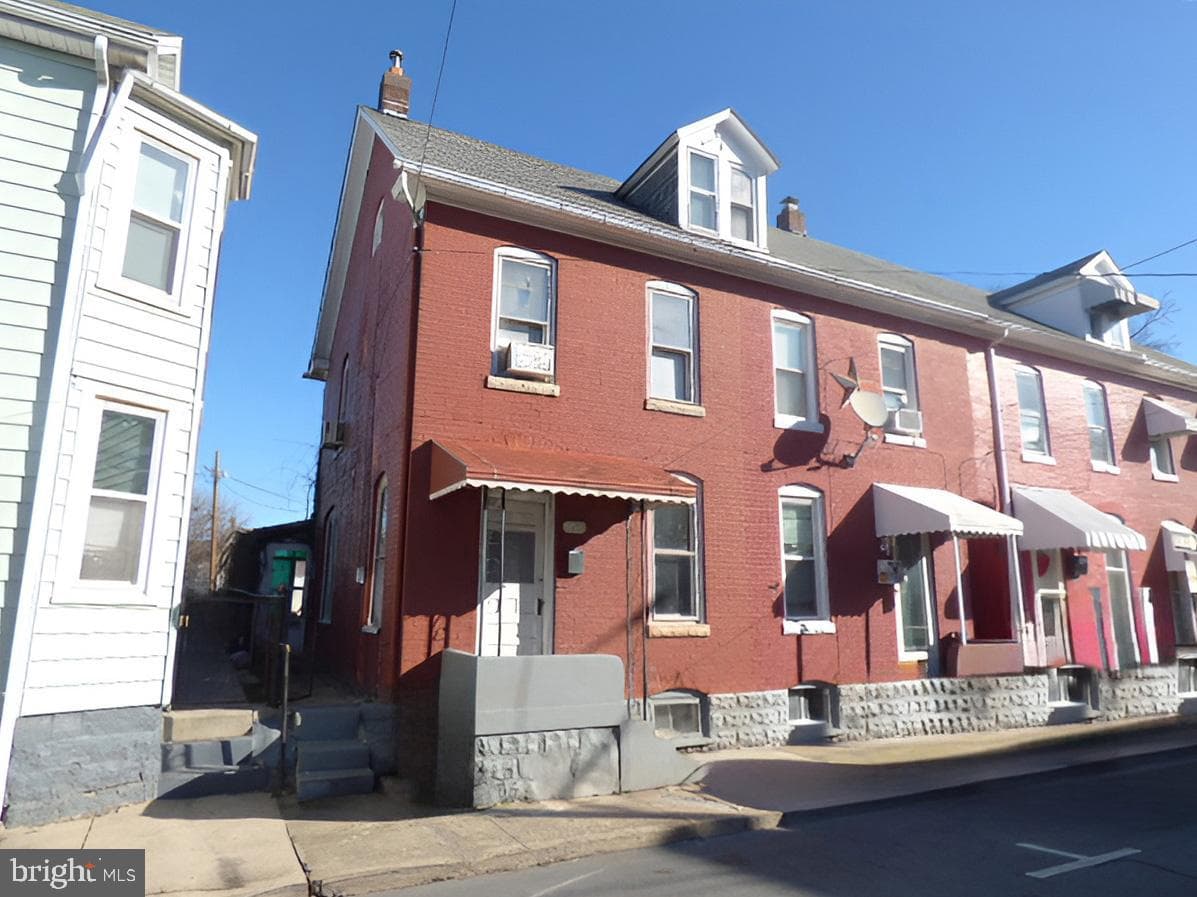 520 W Church Street