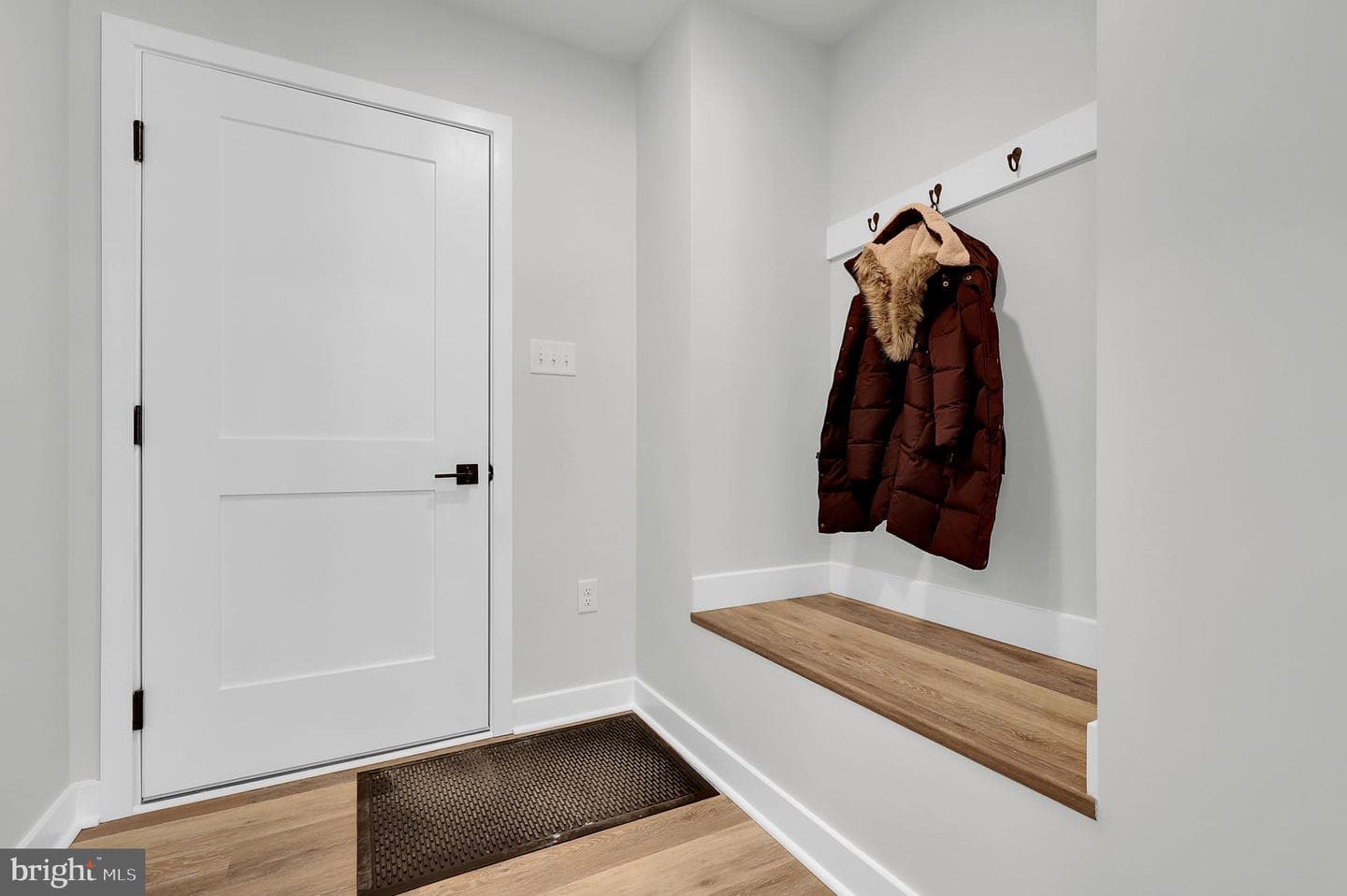 13808 Weaver Avenue photo 15