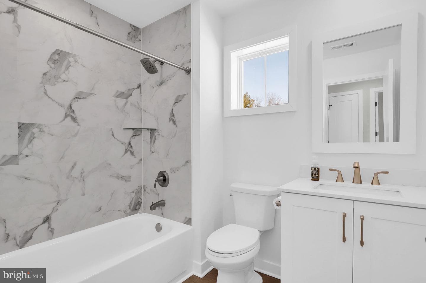 13808 Weaver Avenue photo 24