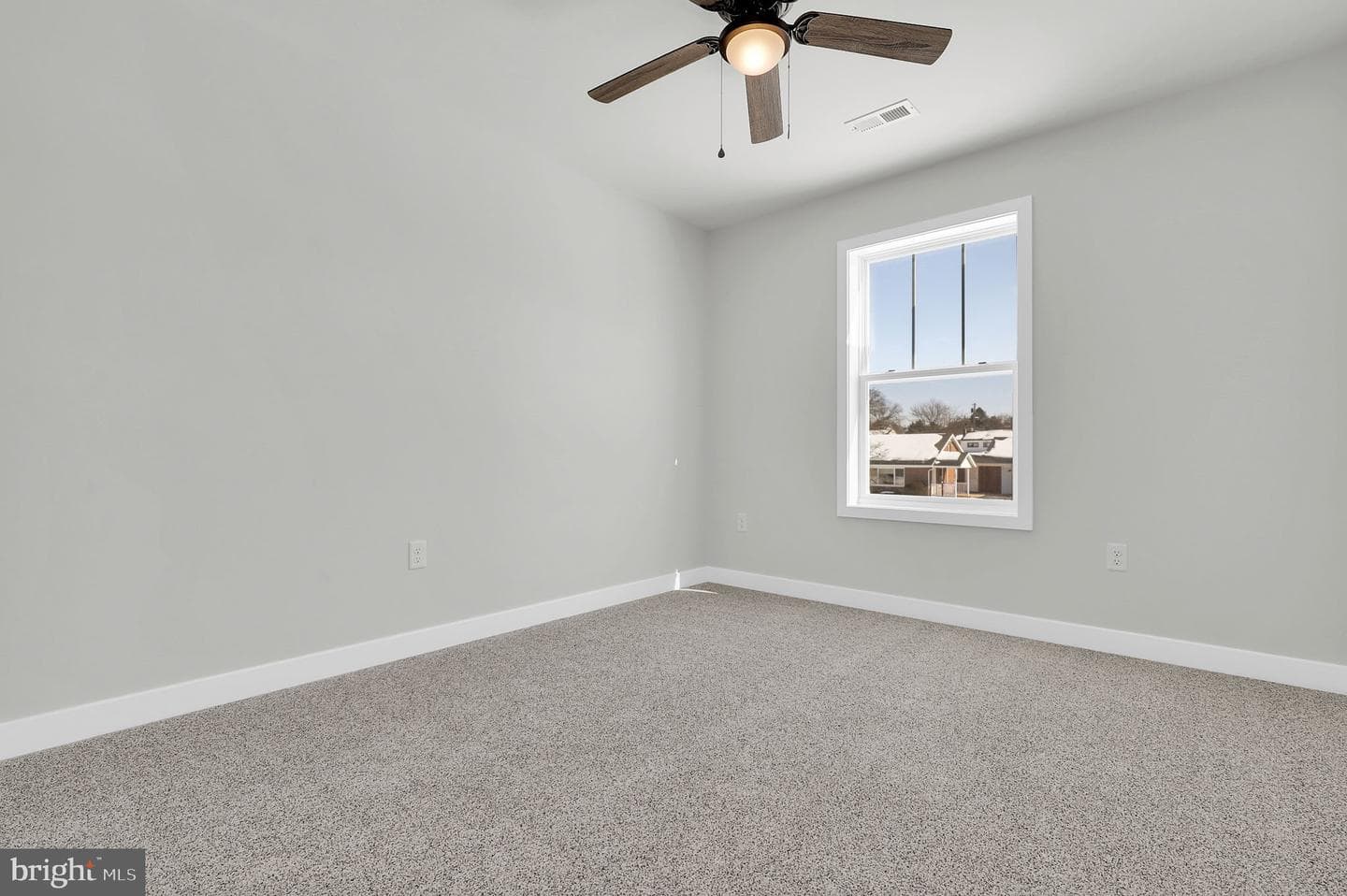 13808 Weaver Avenue photo 28