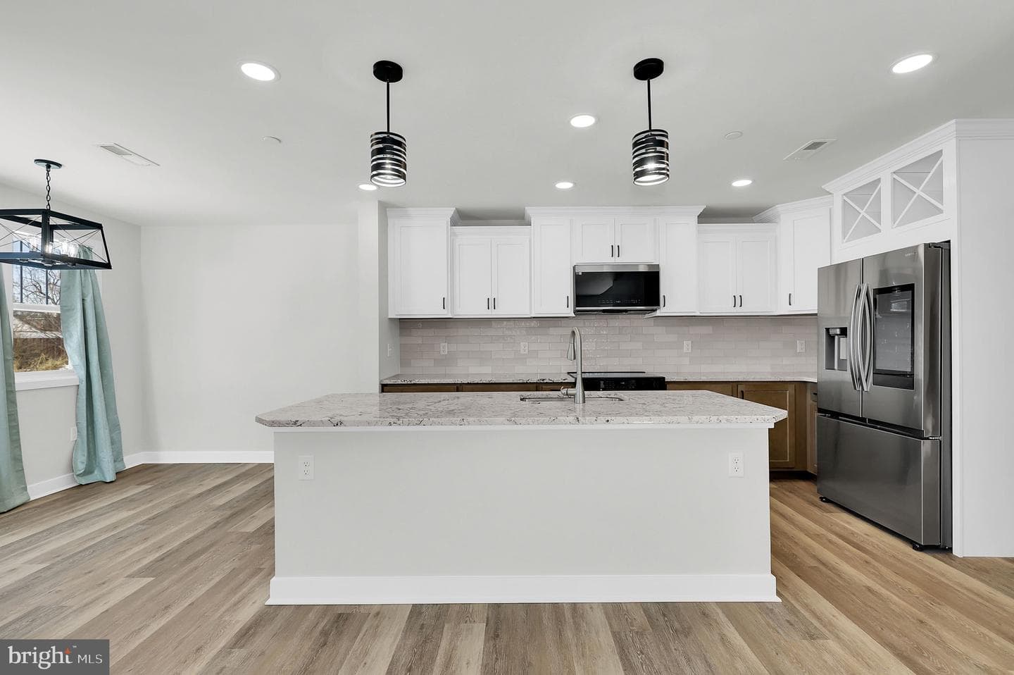 13808 Weaver Avenue photo 7