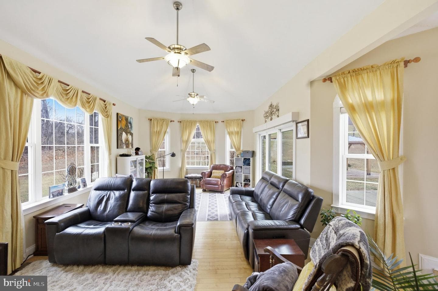 21111 Greenbrier Road photo 21