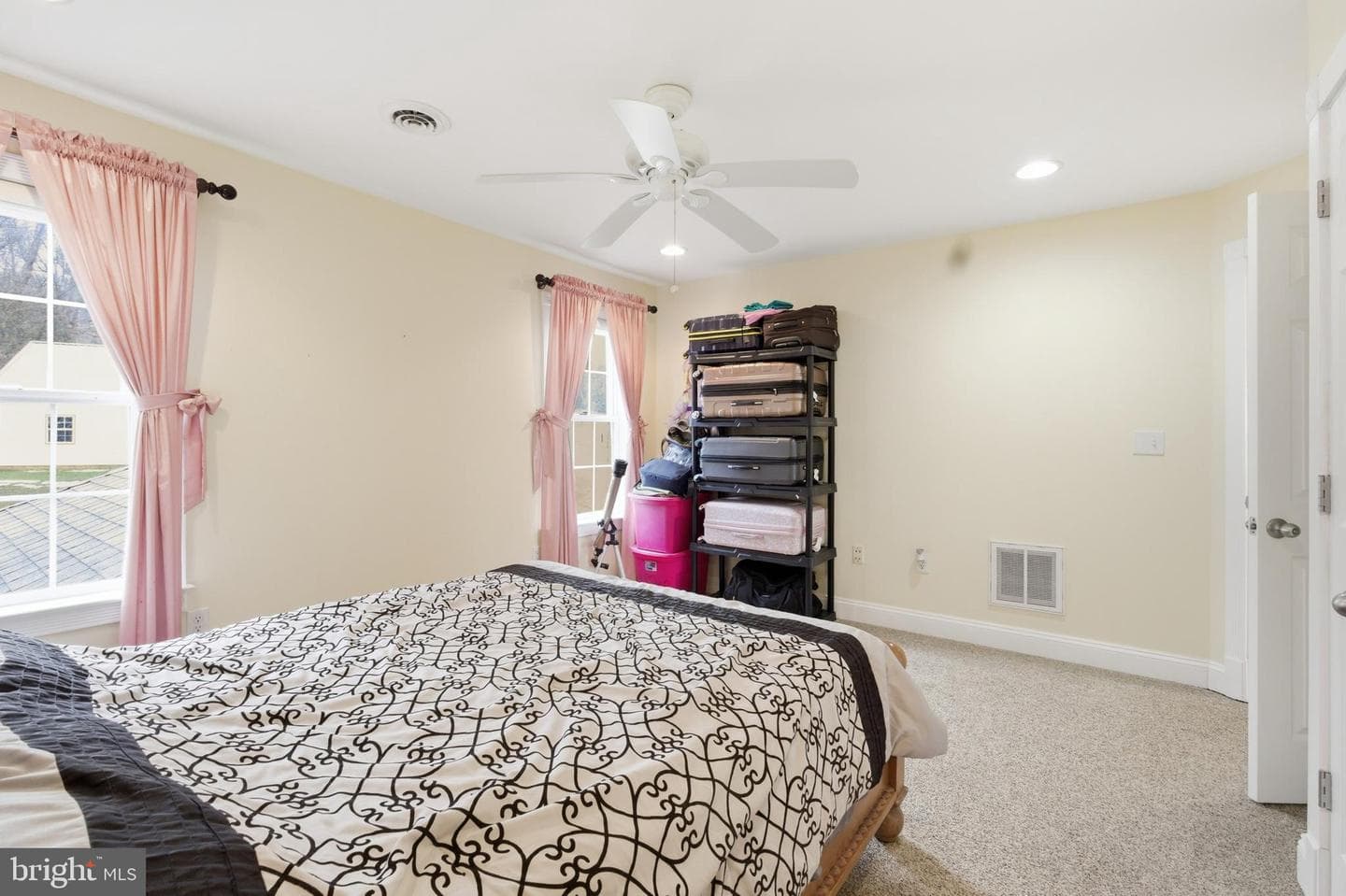 21111 Greenbrier Road photo 32