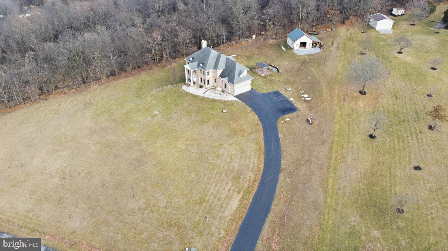 21111 Greenbrier Road photo 74