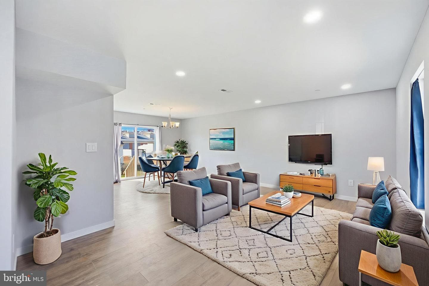 257 S Mulberry Street photo 11