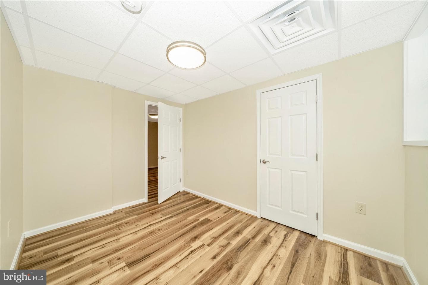 111 Tulip Court photo 26