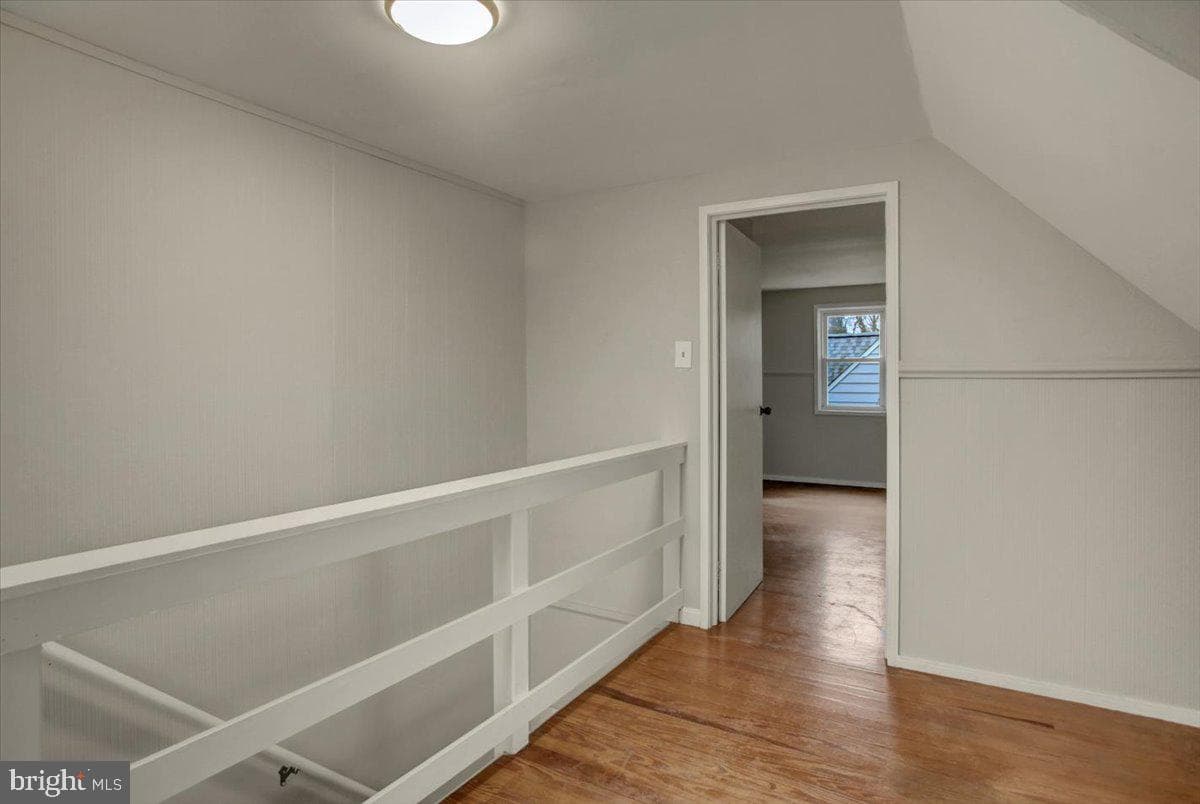 1005 Columbia Road photo 18