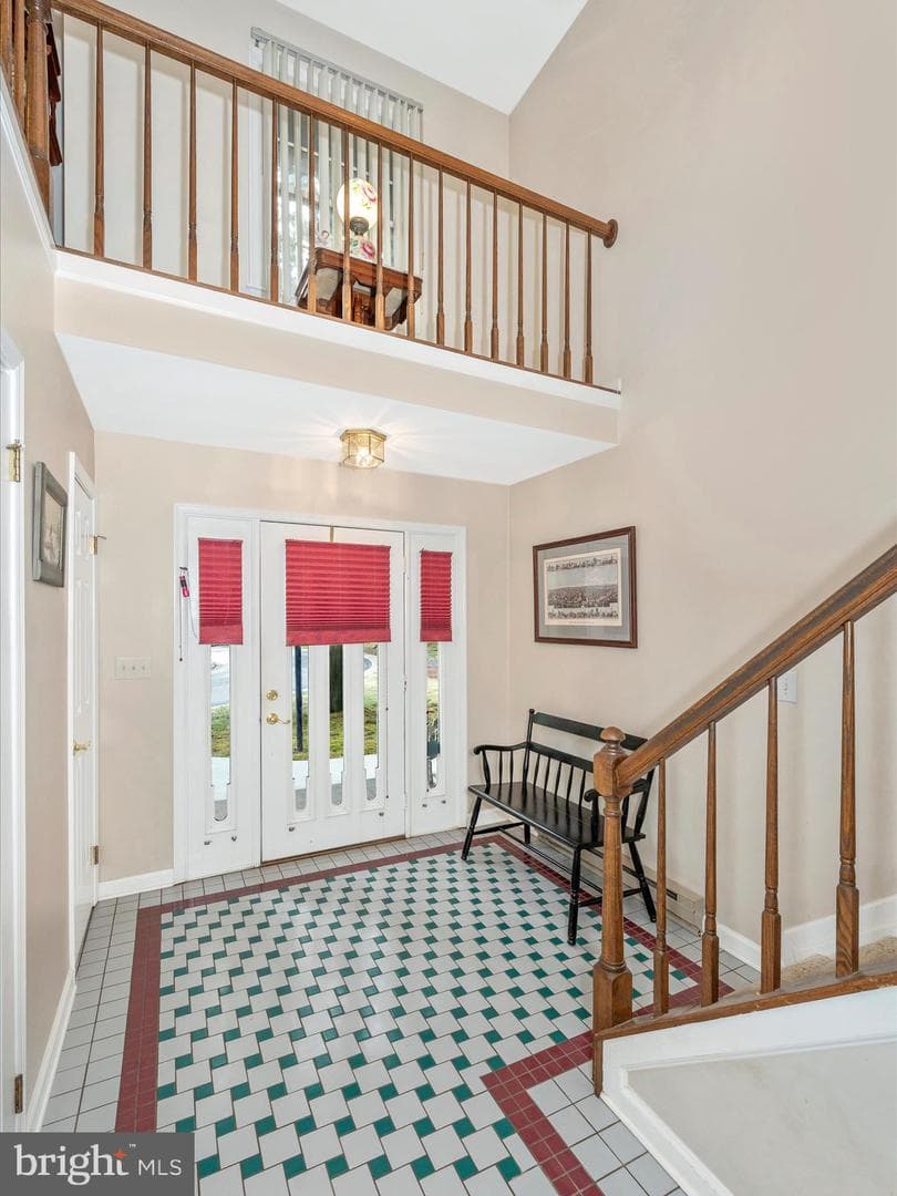 1017 Lindsay Lane photo 3