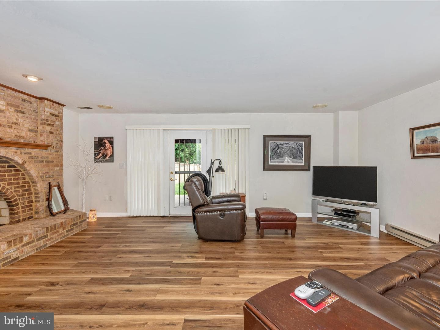 1017 Lindsay Lane photo 6