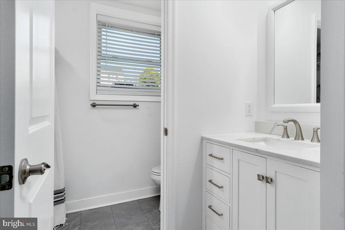 13825 Woodland Heights Drive photo 24