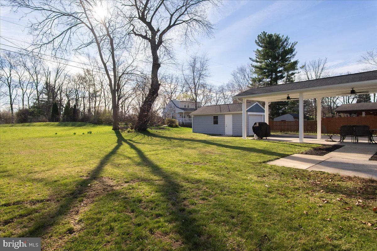 13825 Woodland Heights Drive photo 32