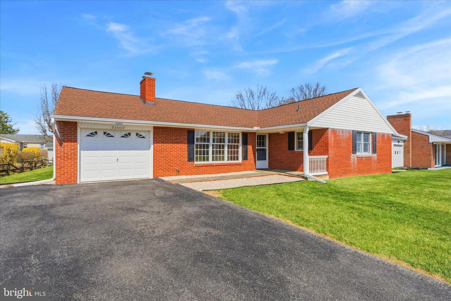22054 Mohawk Drive photo 4