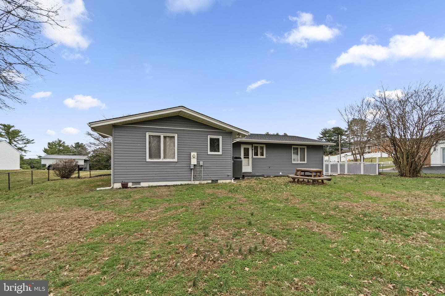 20767 Beaver Creek Road photo 36