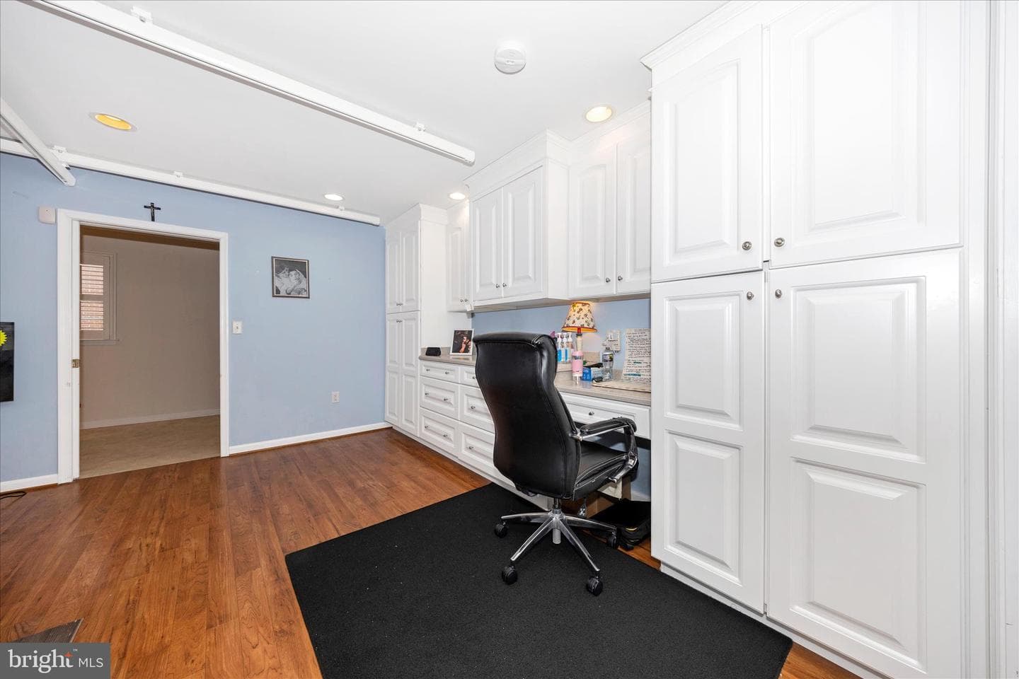 235 Montclair Court photo 31