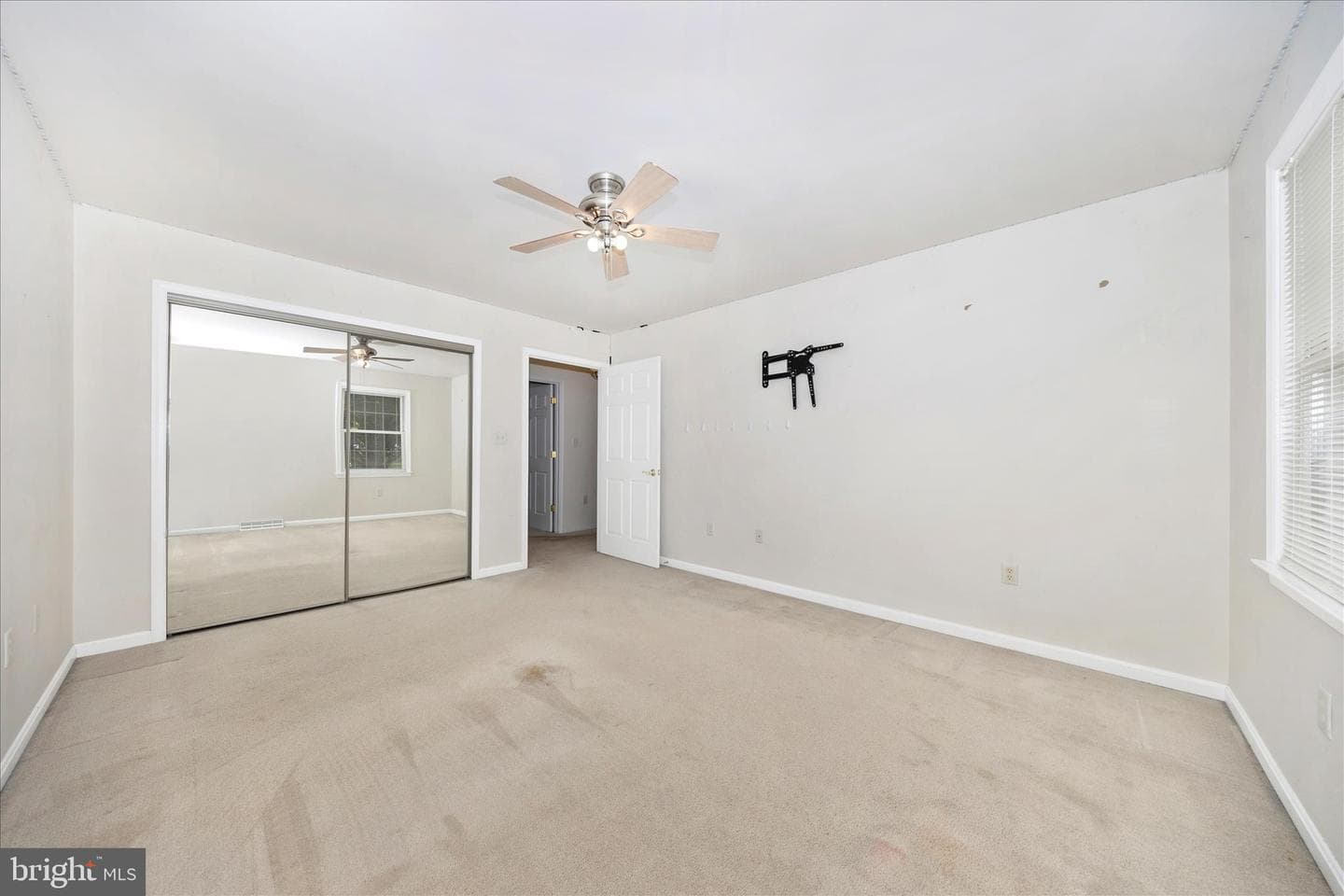 235 Montclair Court photo 37