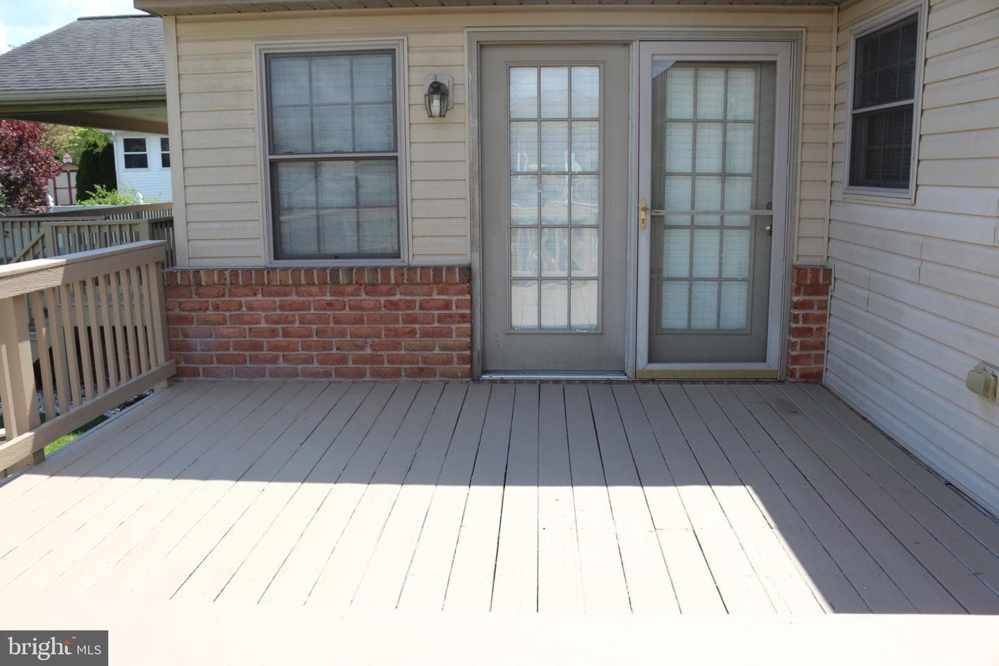 235 Montclair Court photo 4
