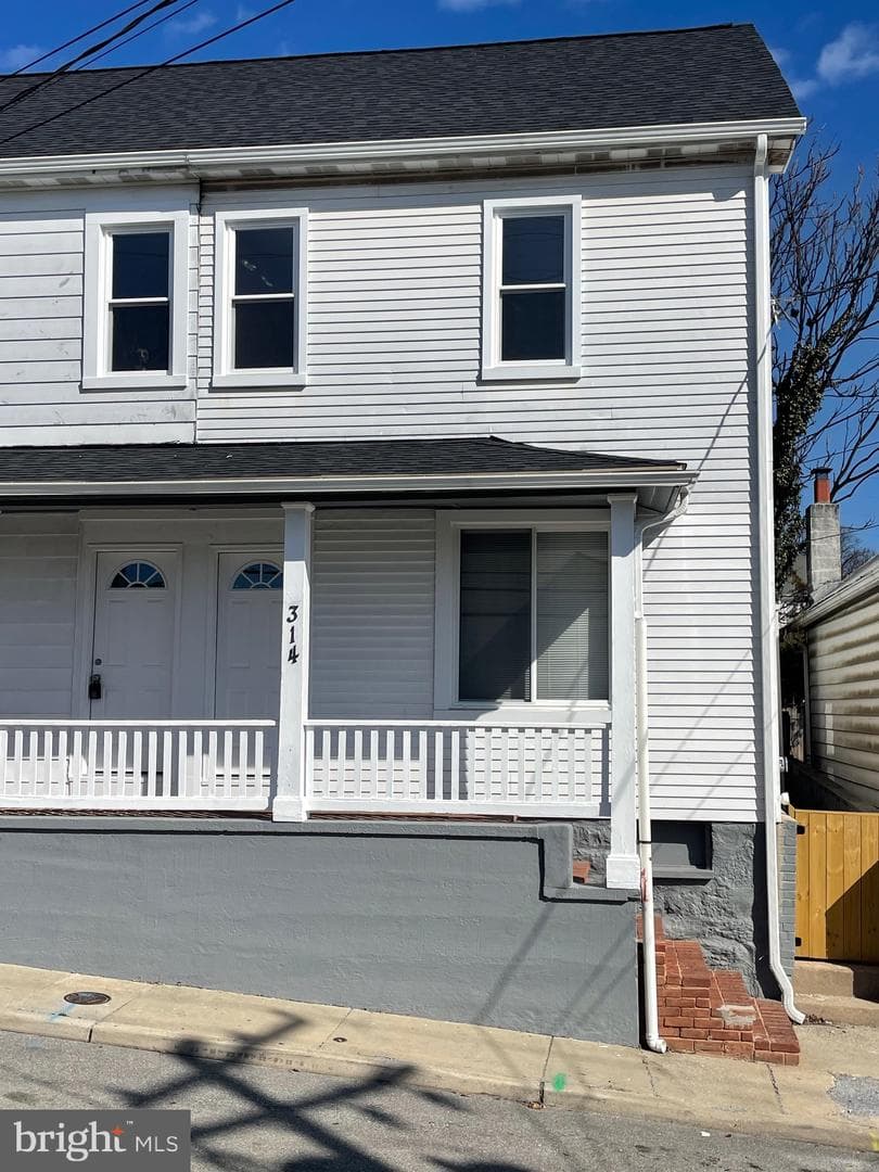 314 E Franklin Street photo 2