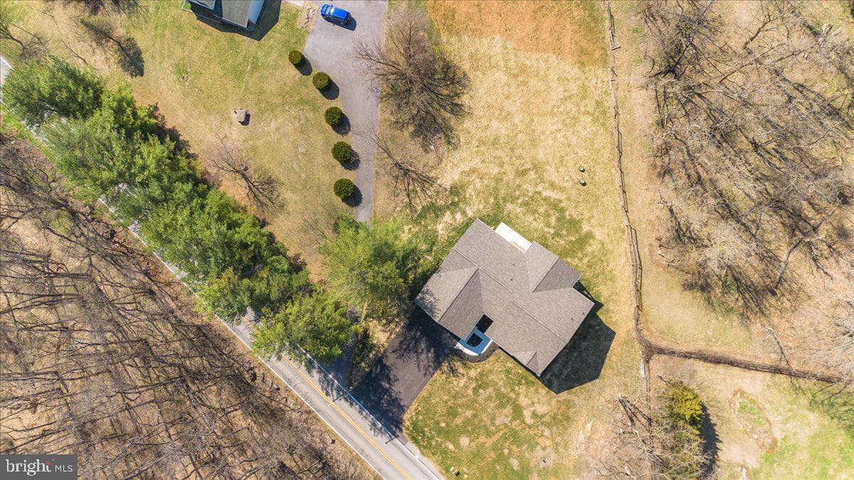 21611 Leitersburg Smithsburg Road photo 44