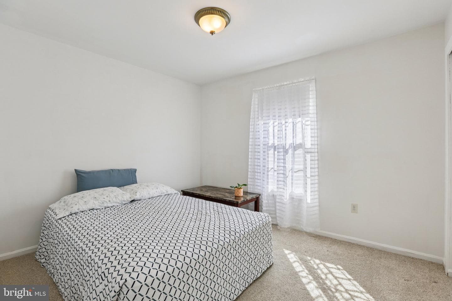 1254 Pinecrest Avenue photo 17