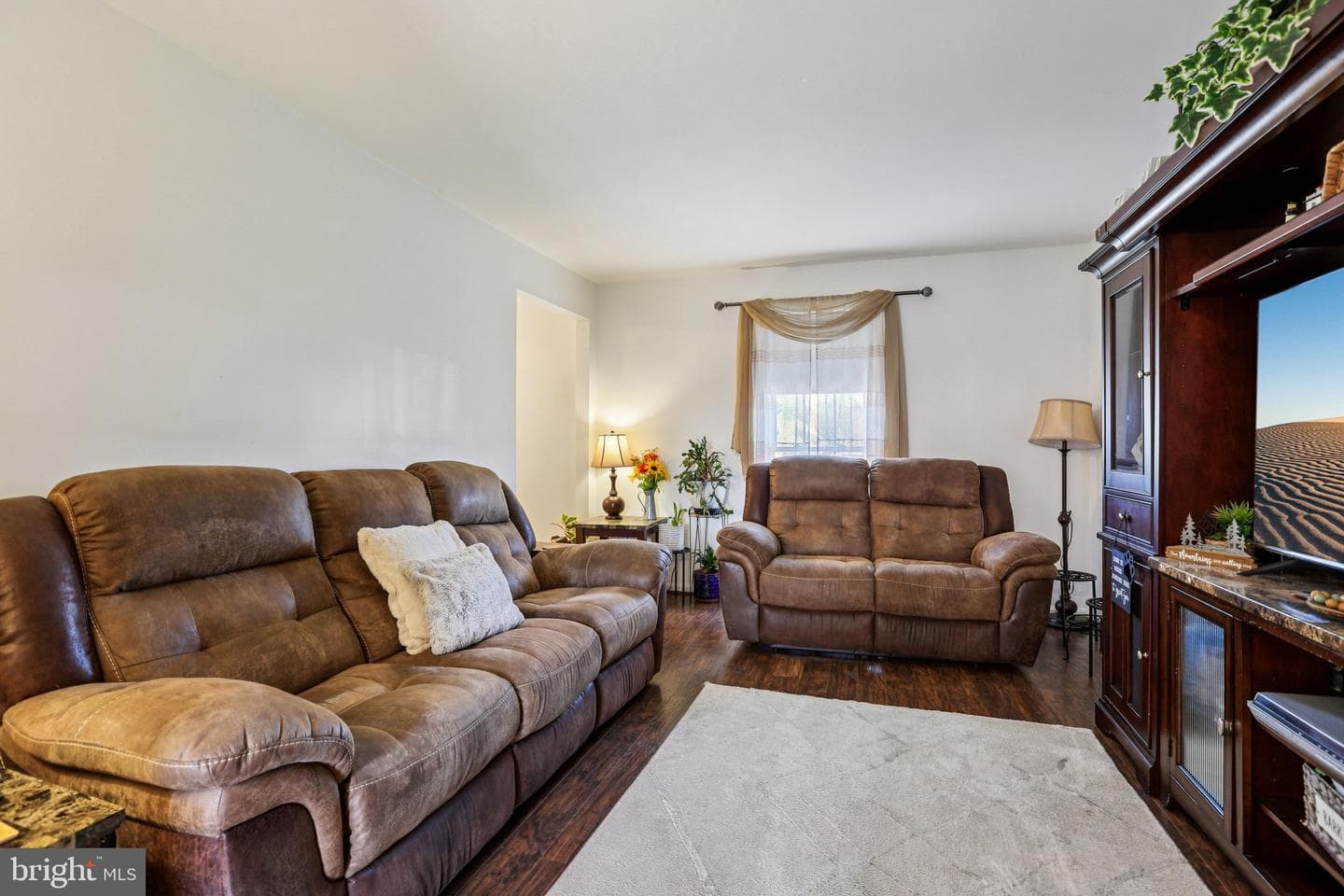 1254 Pinecrest Avenue photo 6