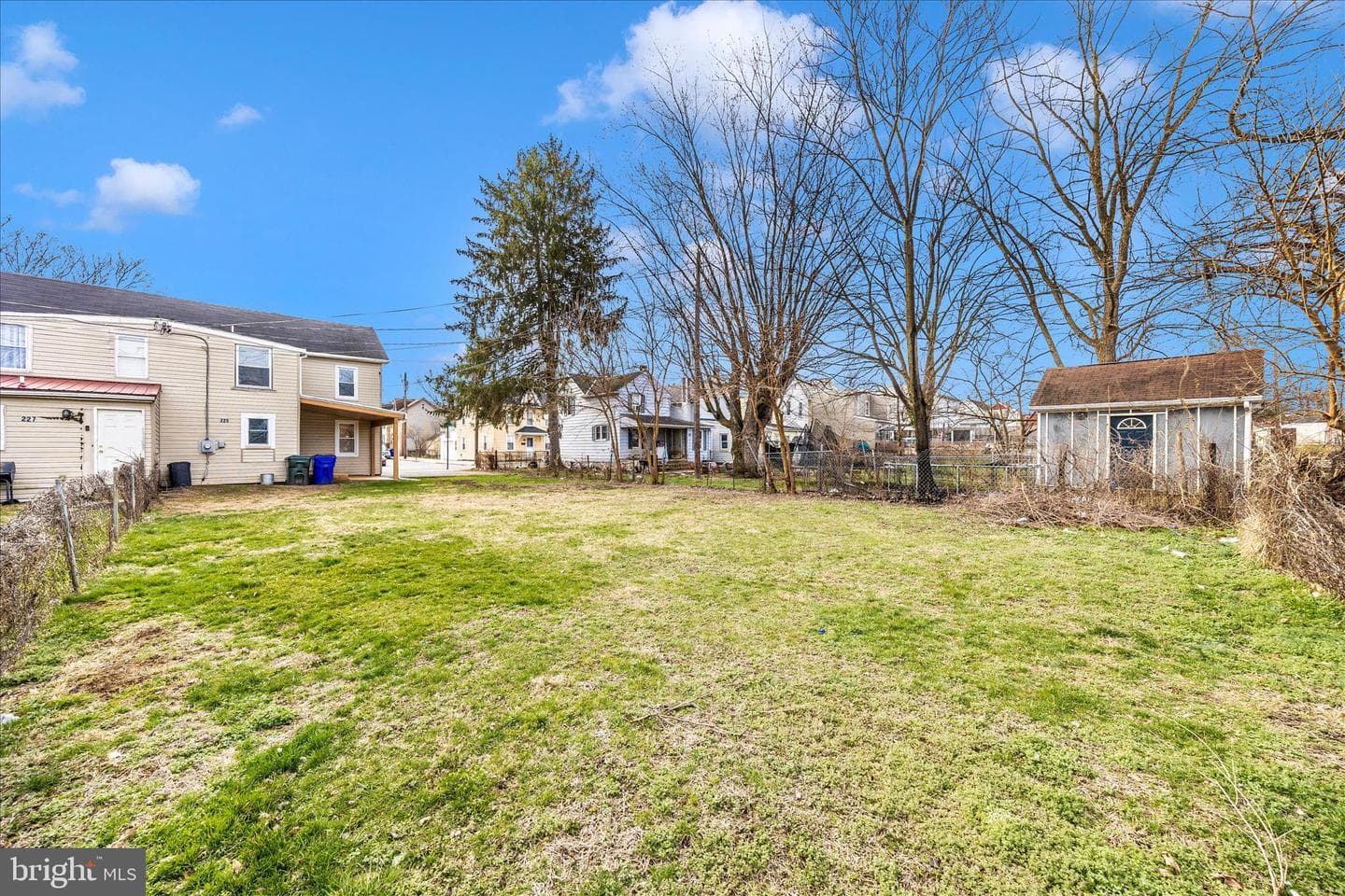 225 Alexander Street photo 44