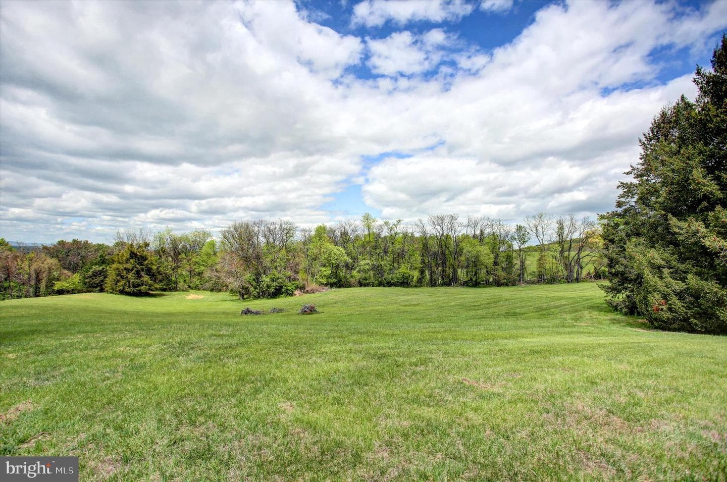 8001 Mapleville Road photo 10