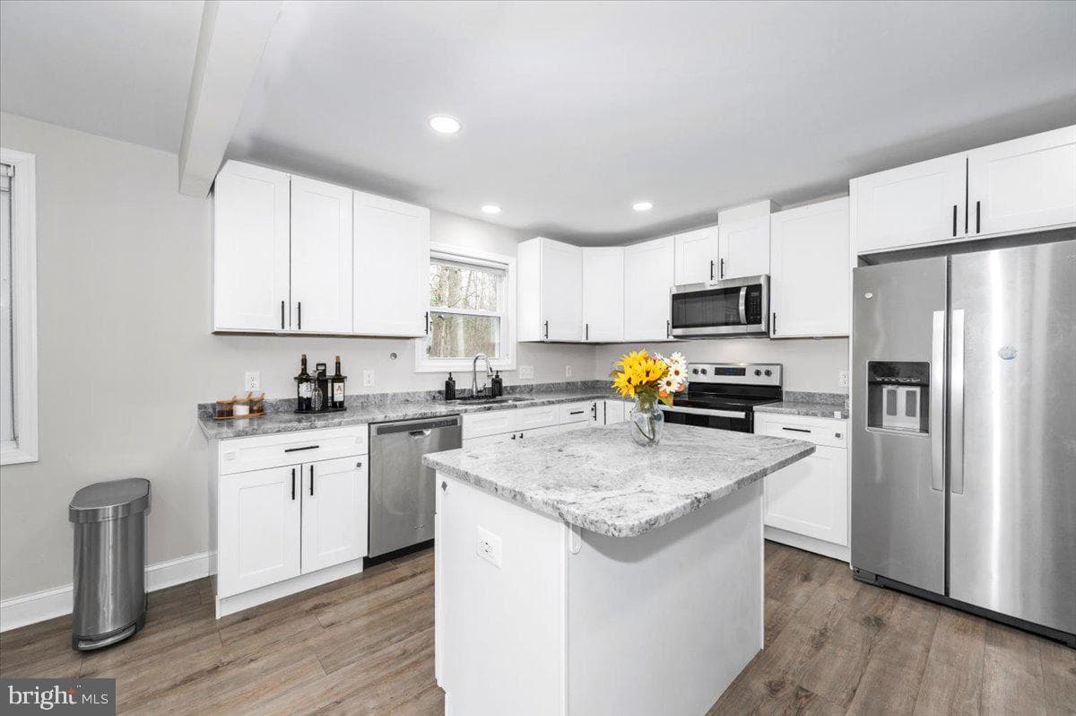 8807 Crystal Falls Drive photo 8