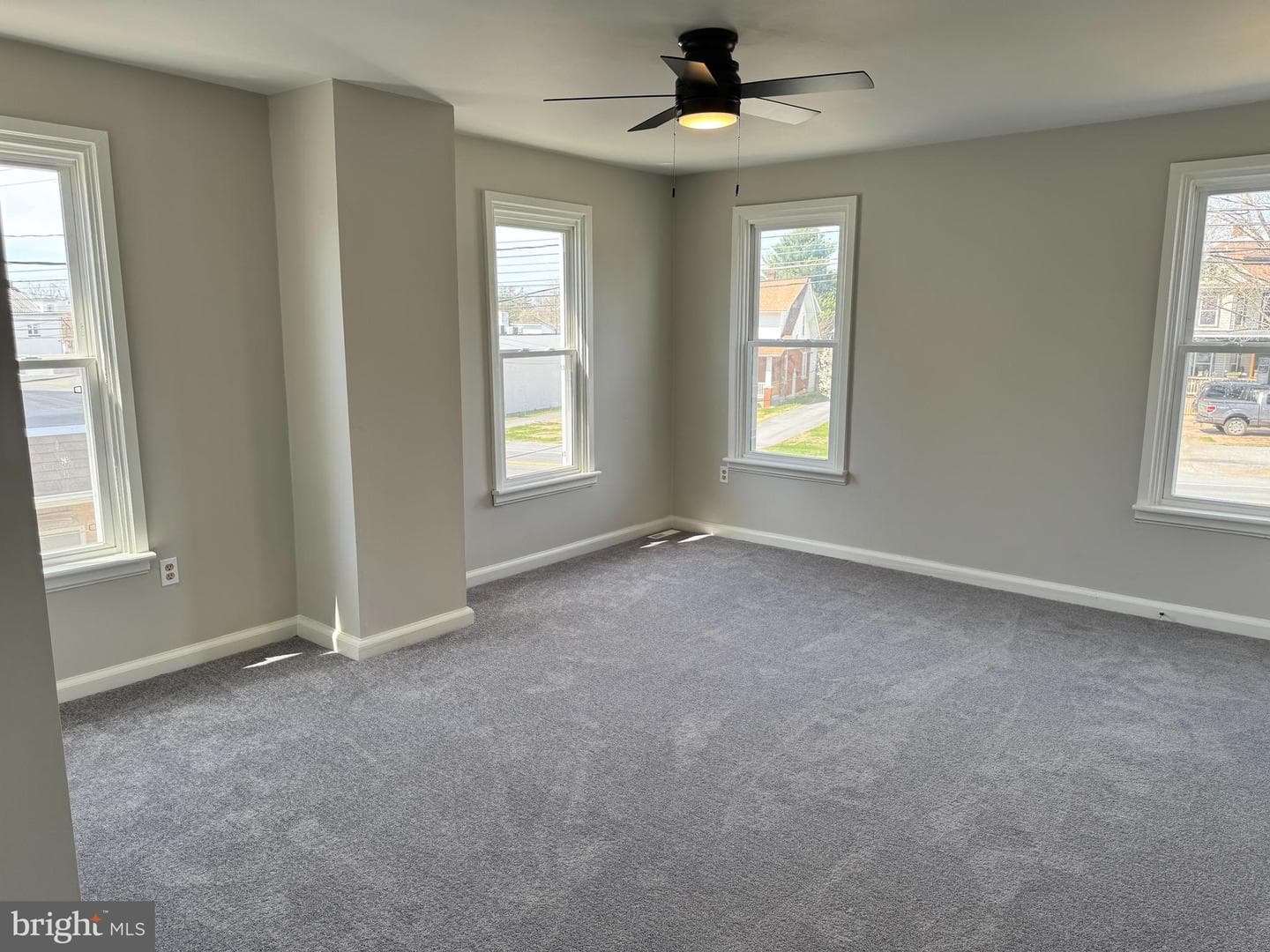 17525 Virginia Avenue photo 4