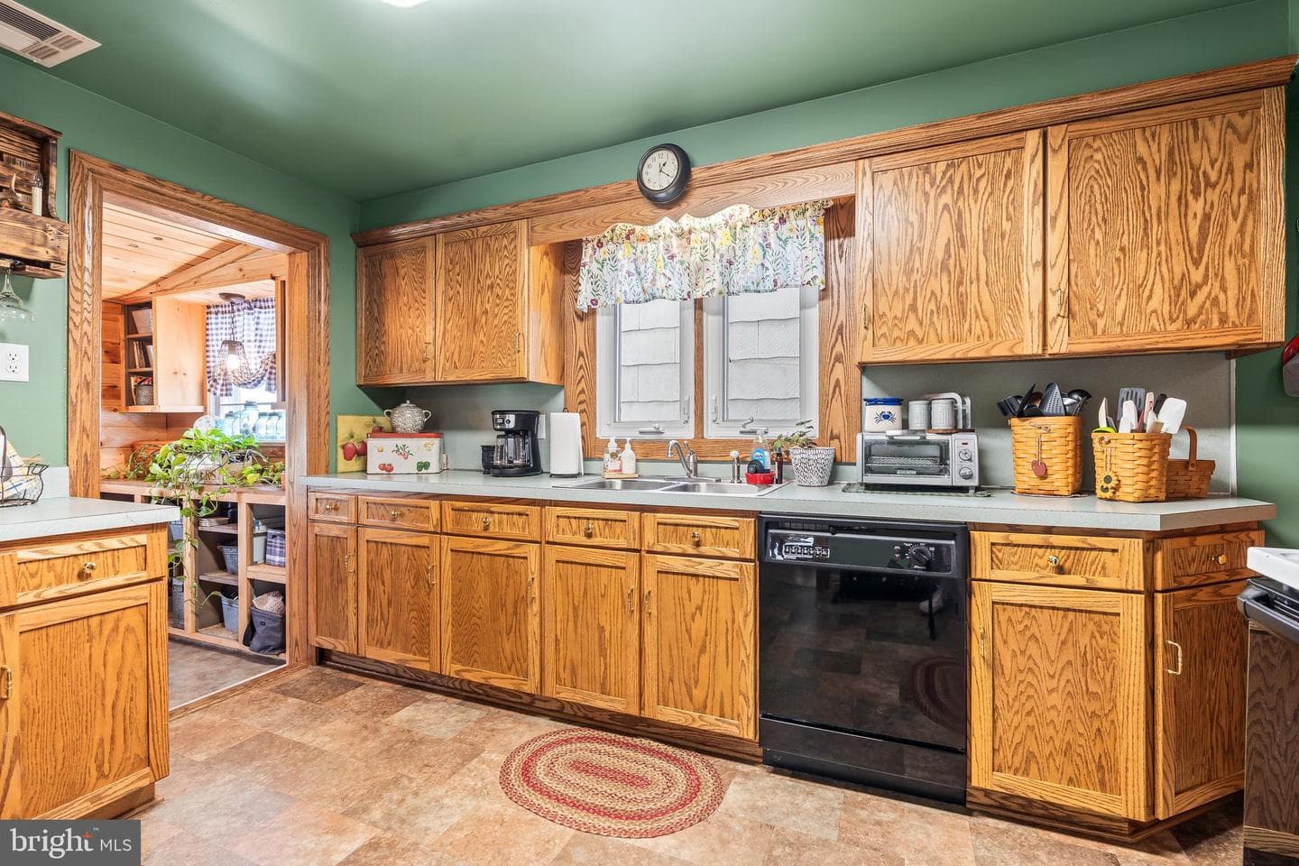 17 N Martin Street photo 14