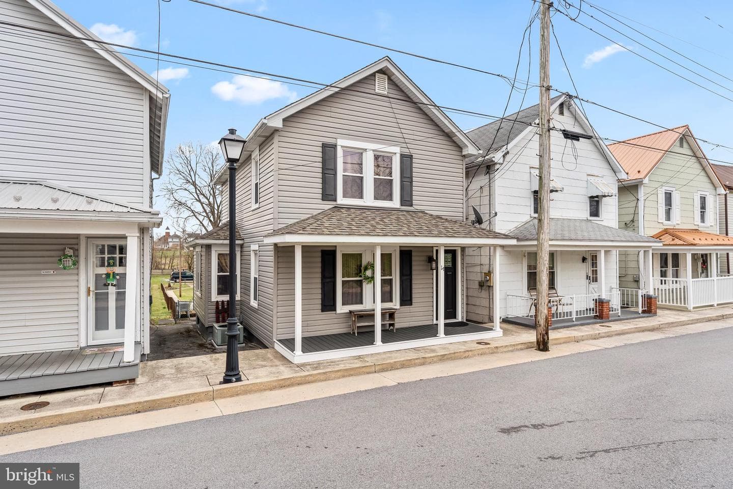 17 N Martin Street photo 2