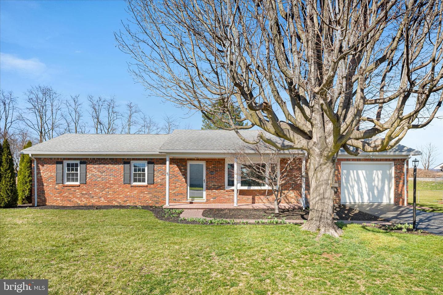22120 Holiday Drive