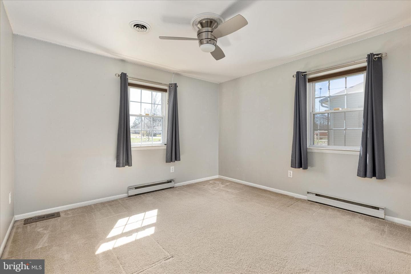 22120 Holiday Drive photo 18
