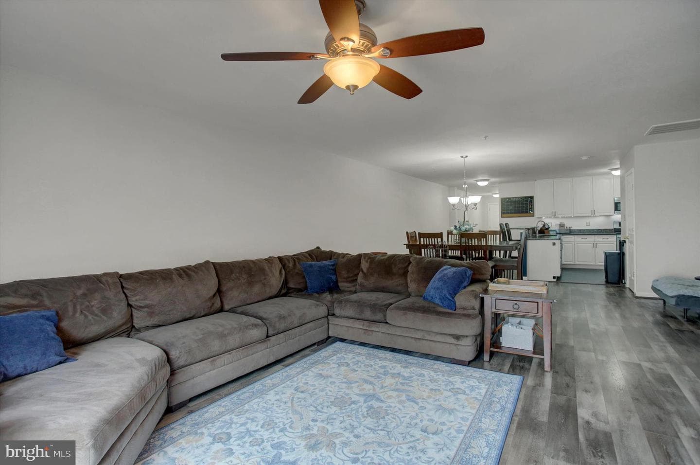 7 Eckstine Court photo 23