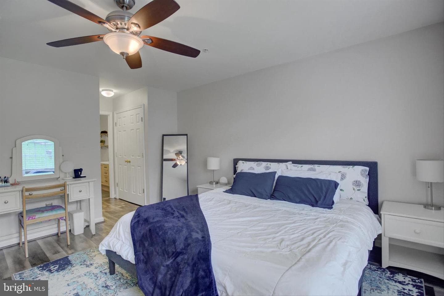 7 Eckstine Court photo 27