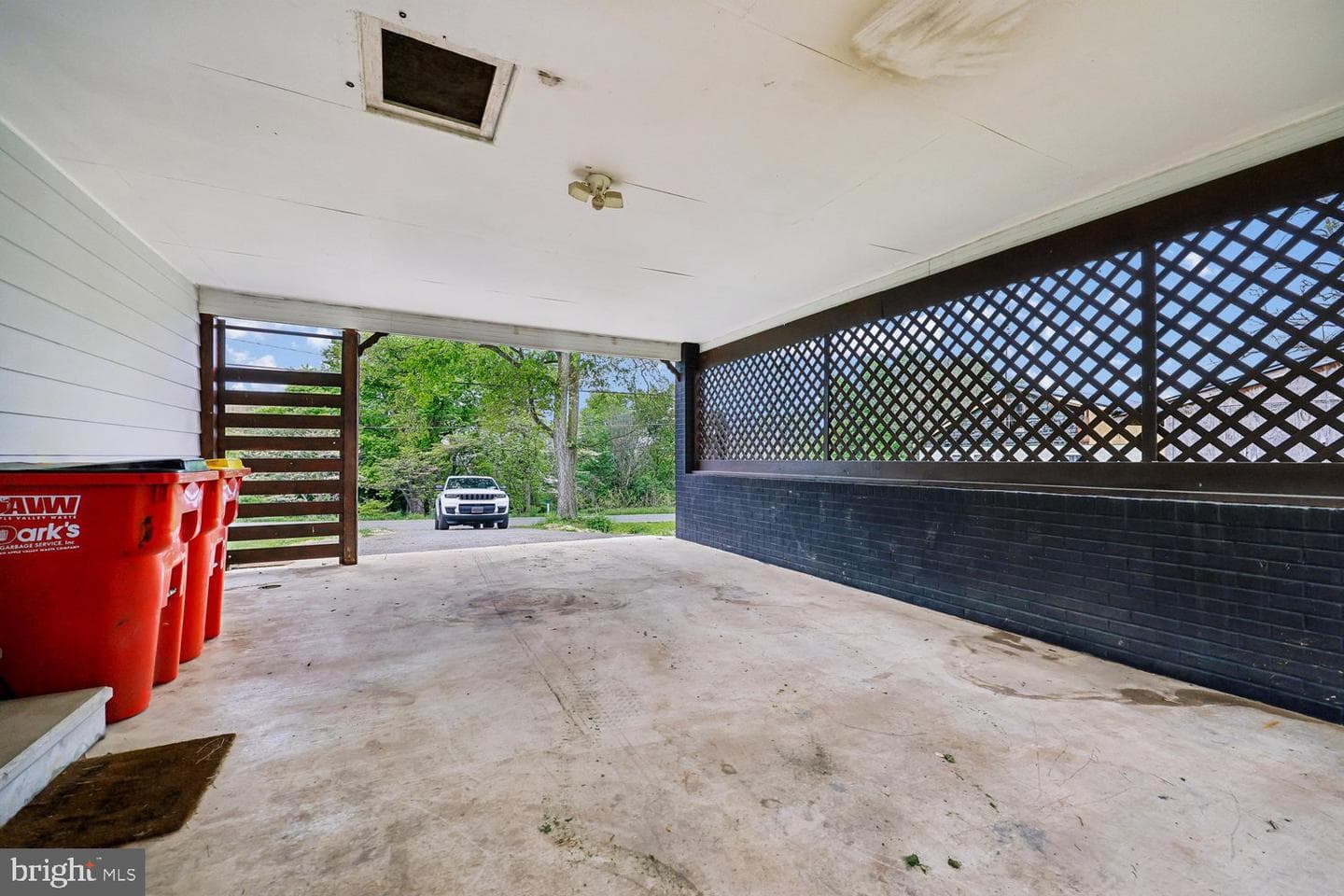 21639 Leiter Street photo 31
