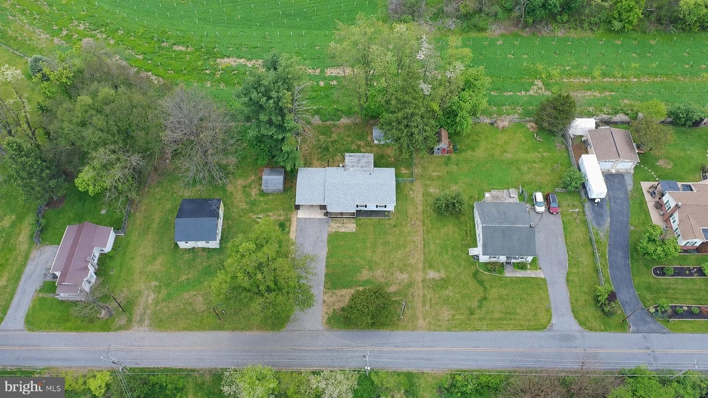 21639 Leiter Street photo 36