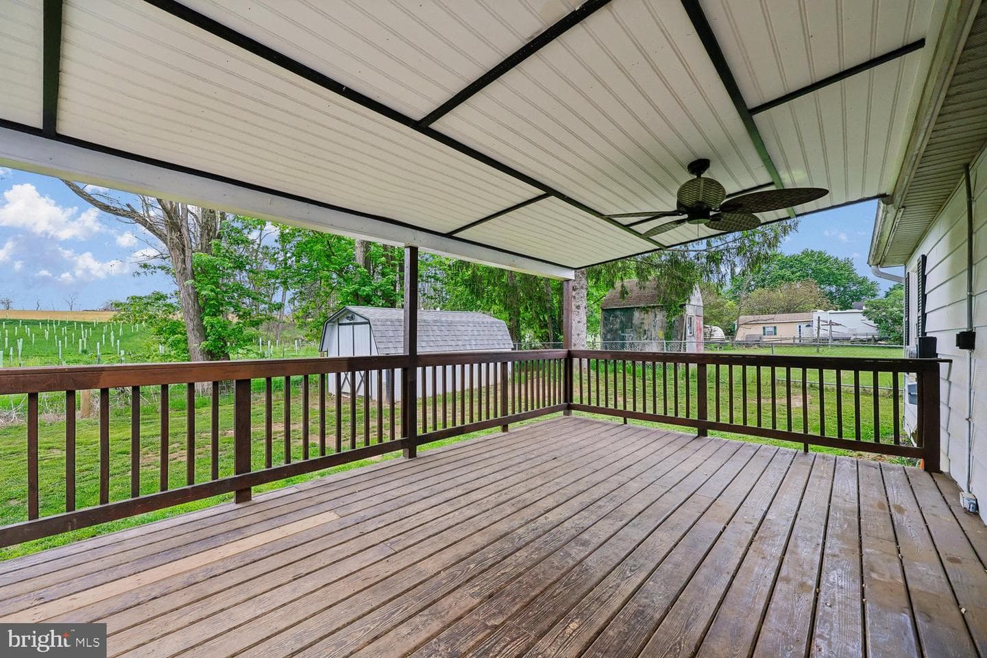 21639 Leiter Street photo 5