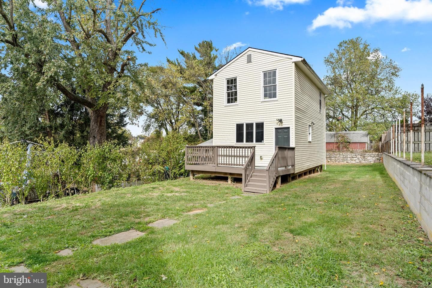 440 Liberty Street photo 29