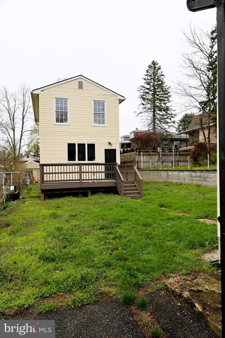 440 Liberty Street photo 4