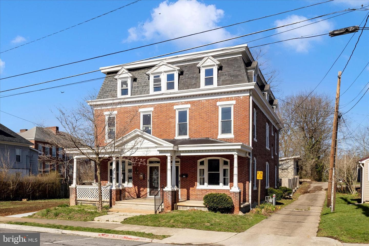 519 Summit Avenue photo 40