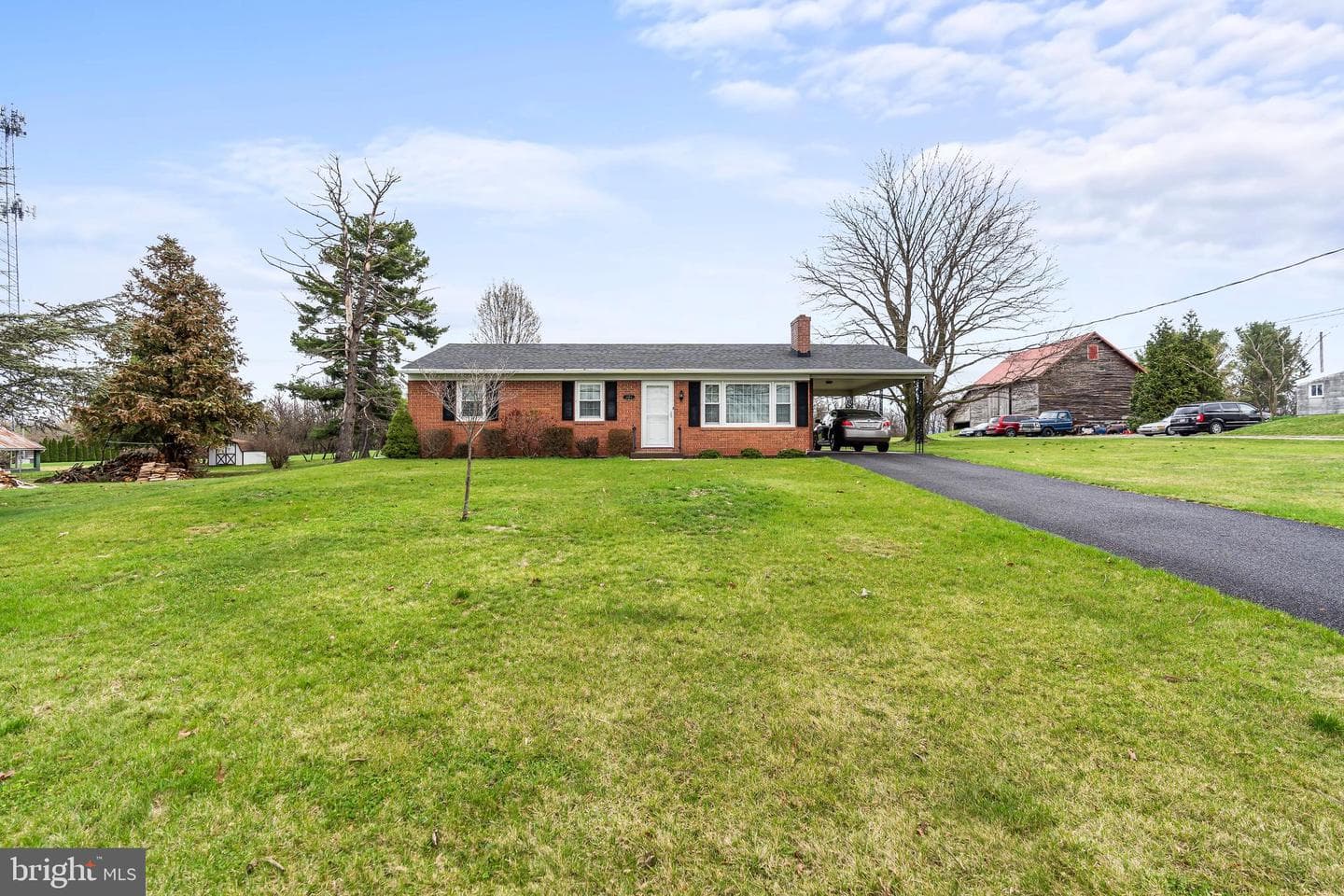 1404 Marshall Street photo 5