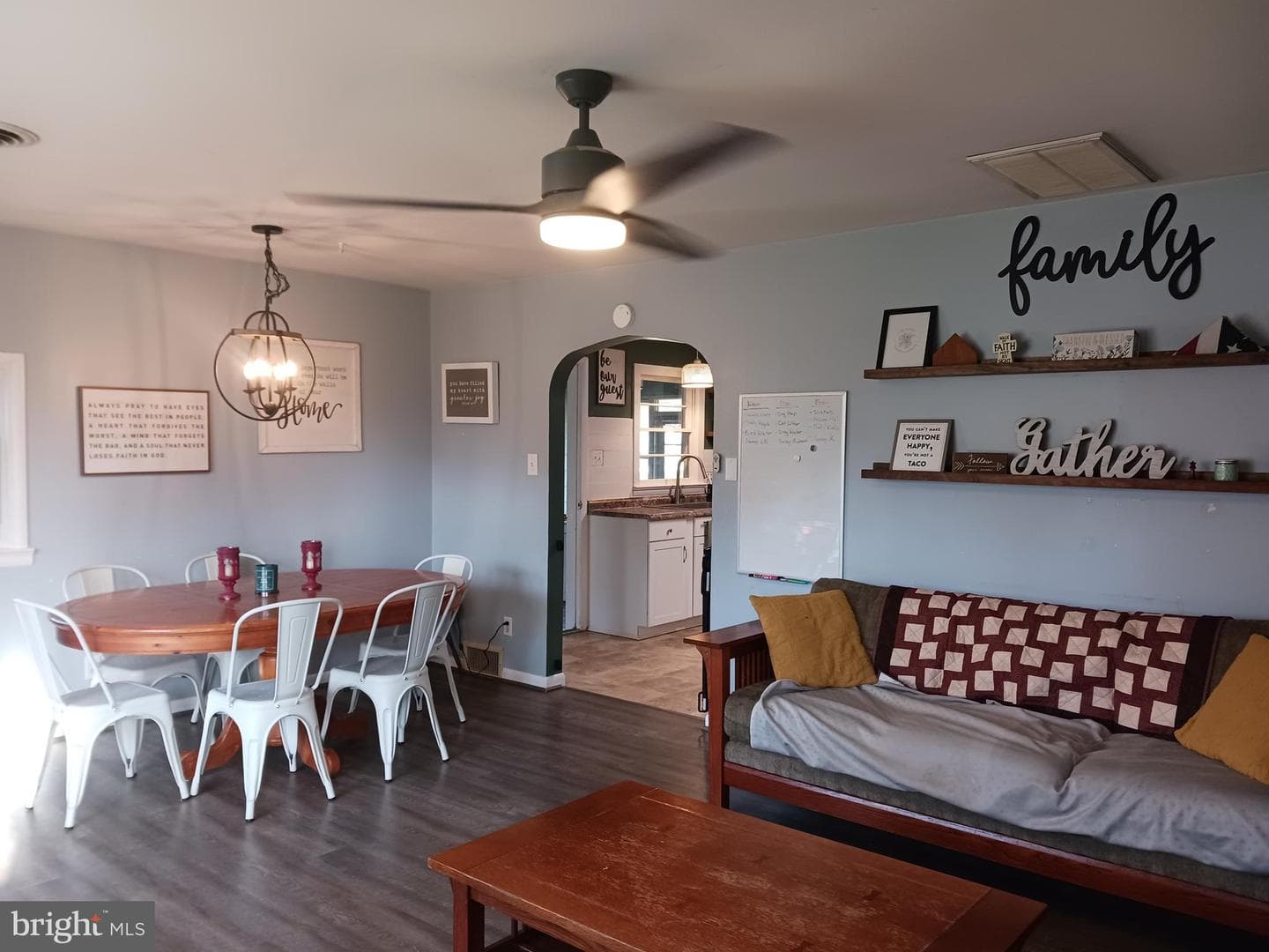 16 Ford Avenue photo 12