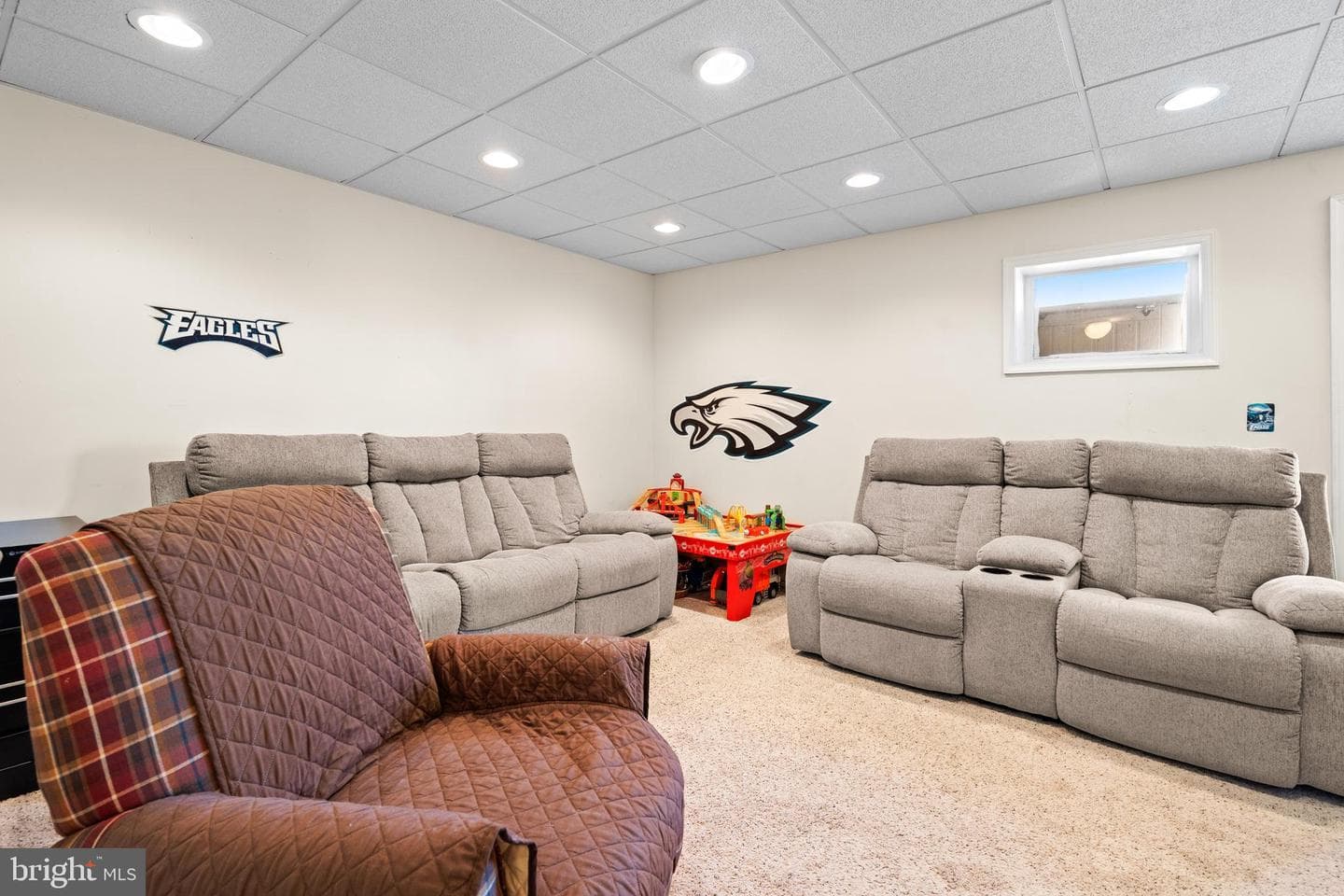 222 Lily Court photo 13