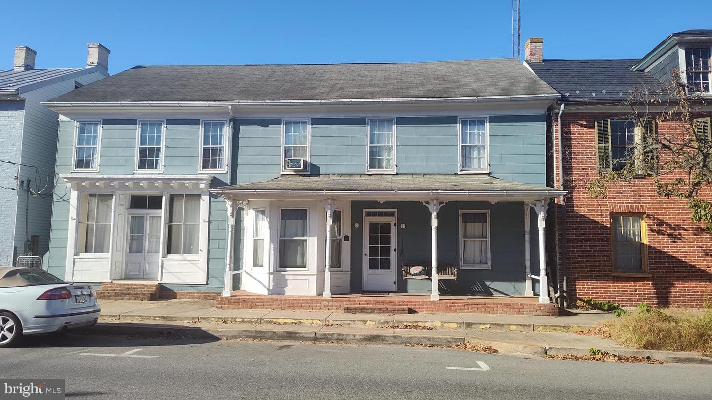 117 E Main Street photo 4