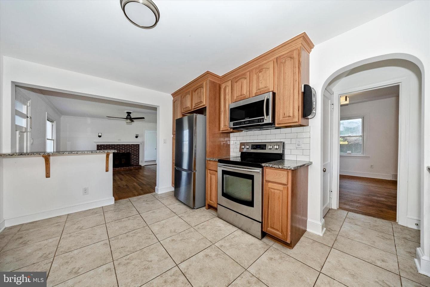 1001 Jefferson Boulevard photo 17
